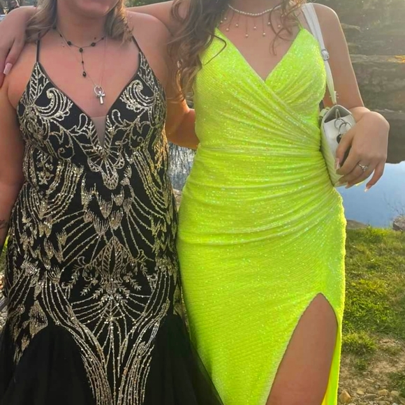 Neon green prom dress - Picture 1 of 3